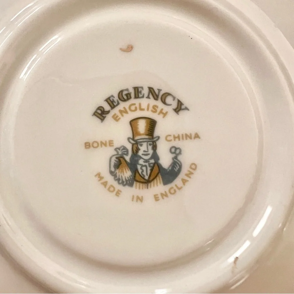 Vintage Regency Bone China Tea Cup &‎ Saucer Blue Green  Leaf Floral England